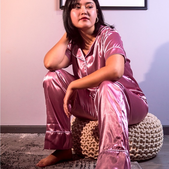 Womens silk satin pajamas - Picture 2 of 6